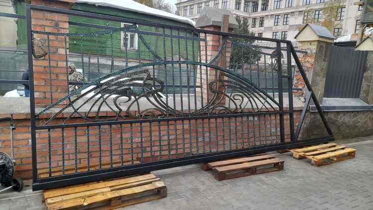 Подъемно-секционные ворота Раменское